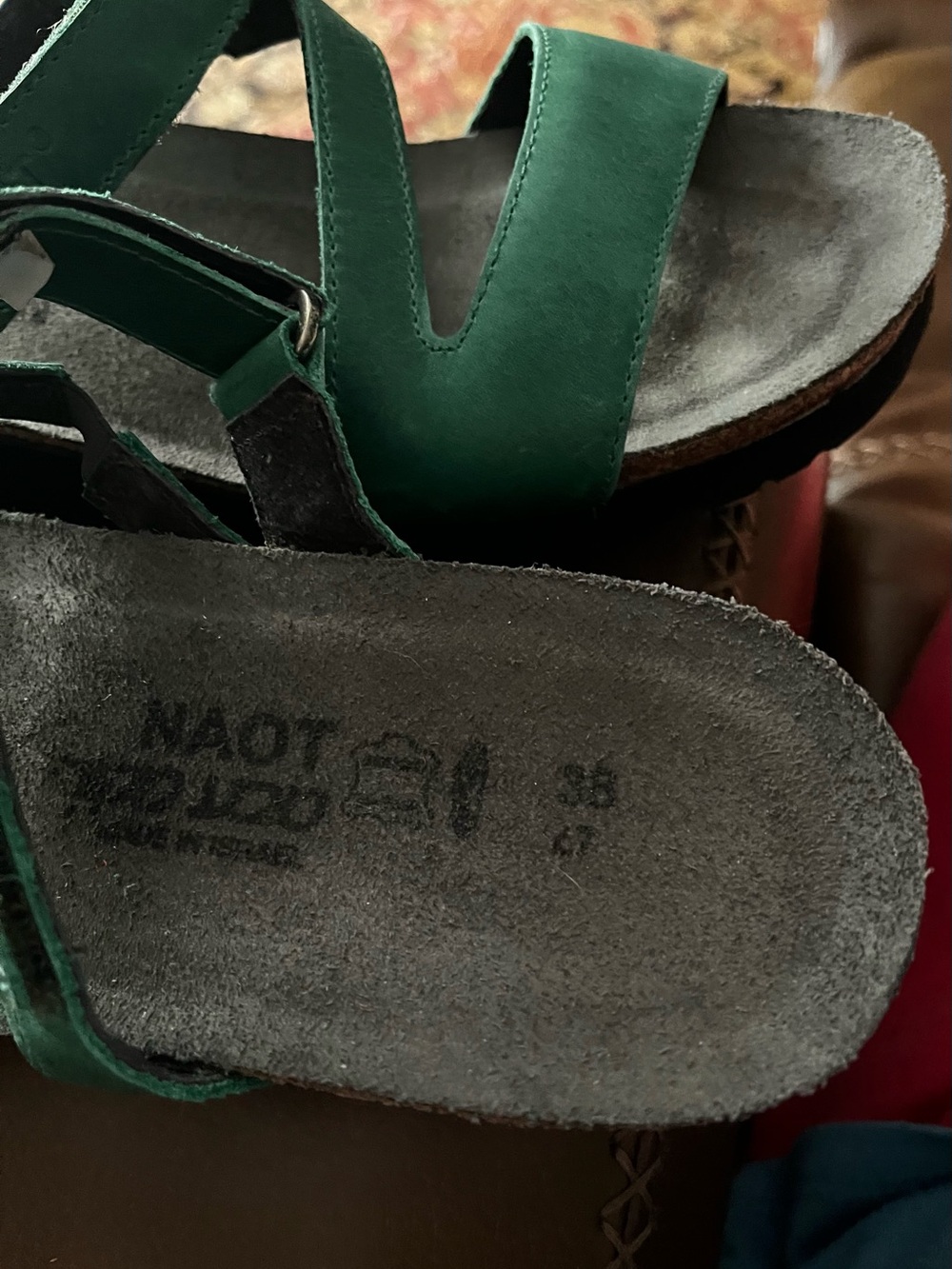 Beautiful like new Naot Emerald Green Adjustable Strappy Sandals - Picture 5 of 6